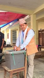 चितवन – २ उपनिर्वाचन :  मतदान सुरु